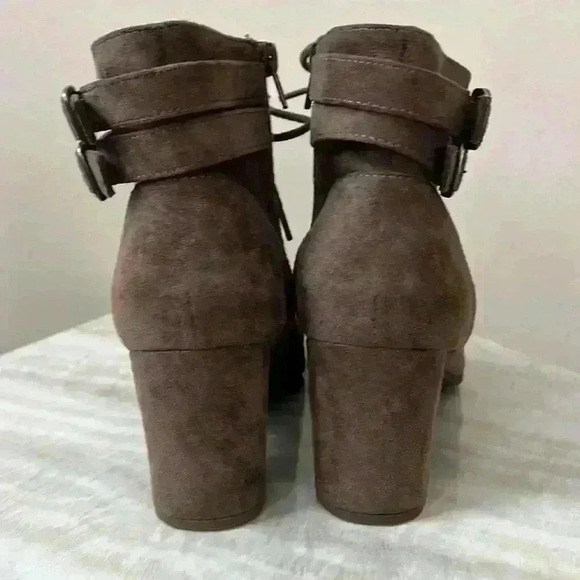 NWOT Suede Ankle Boots with Block Heel - Picture 5 of 7
